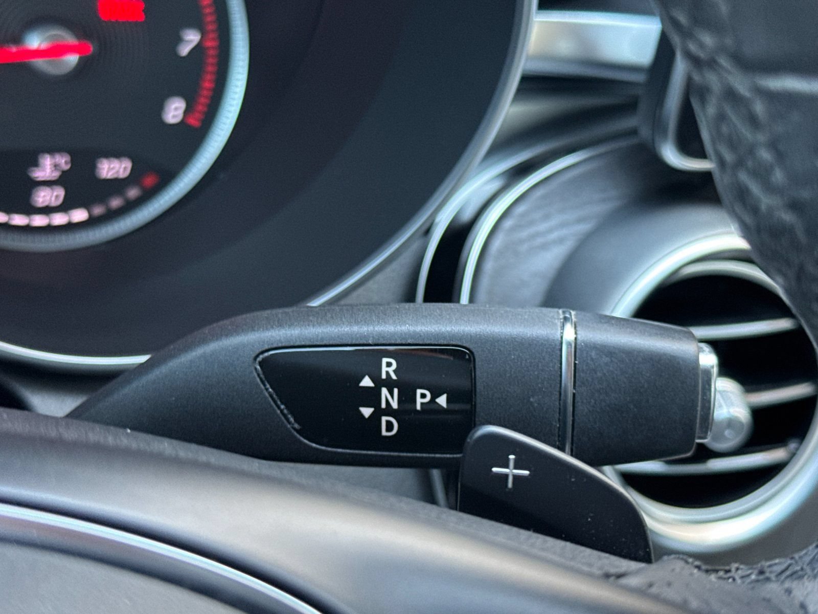 Used 2015 Mercedes-Benz C 300 Sedan image 20