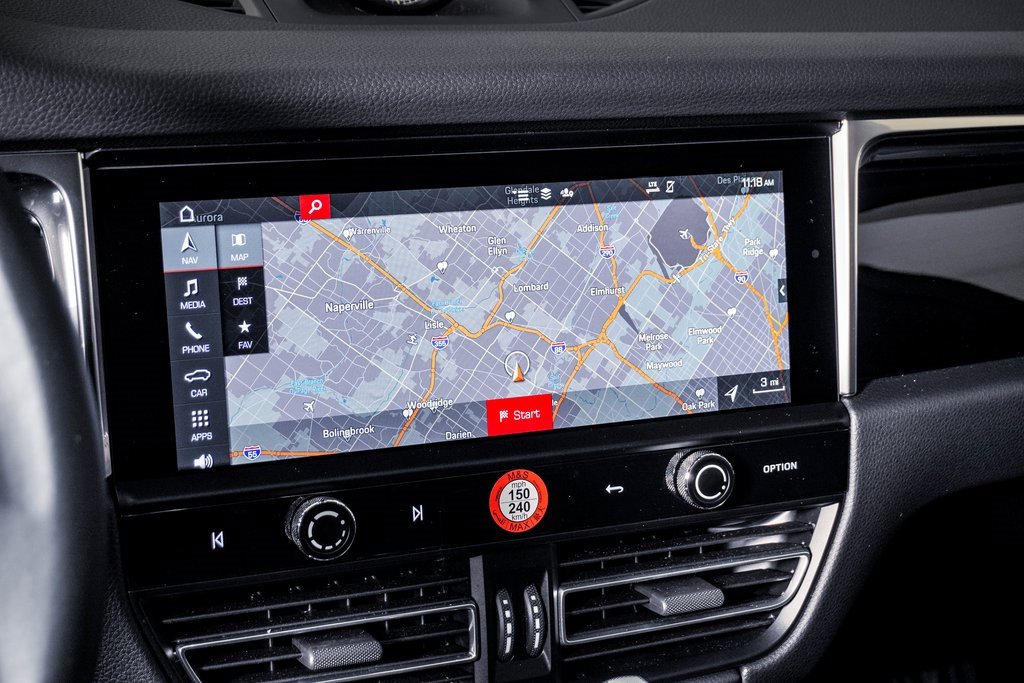 Certified 2025 Porsche Macan image 22