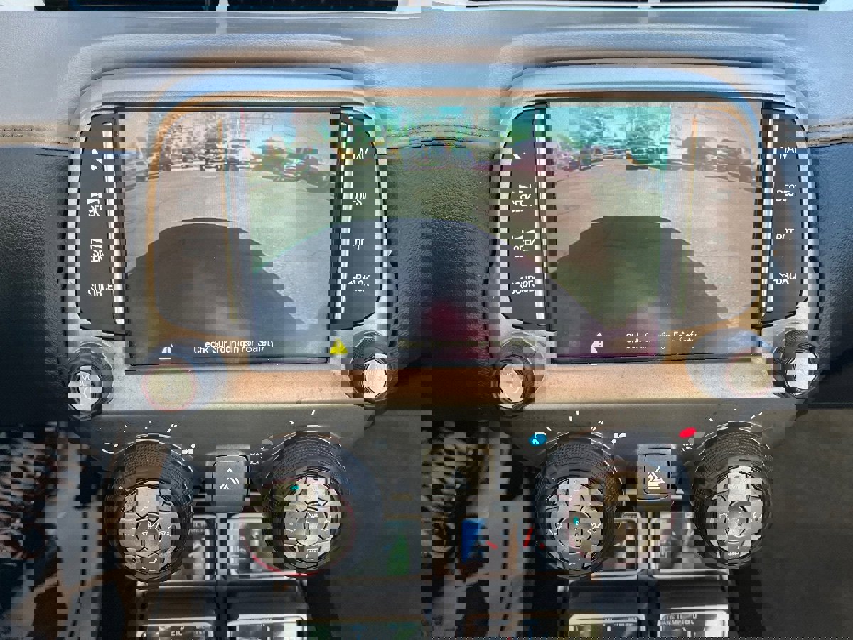 Used 2014 Chevrolet Camaro SS image 14