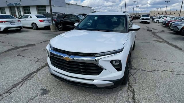 Used 2025 Chevrolet TrailBlazer LT FWD image 5