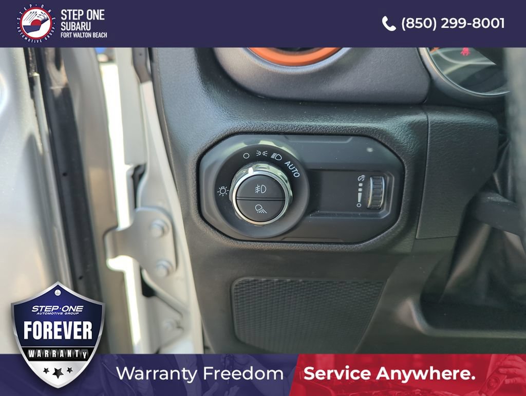 Used 2023 Jeep Gladiator Mojave w/ Cold Weather Group AWD/4WD image 20