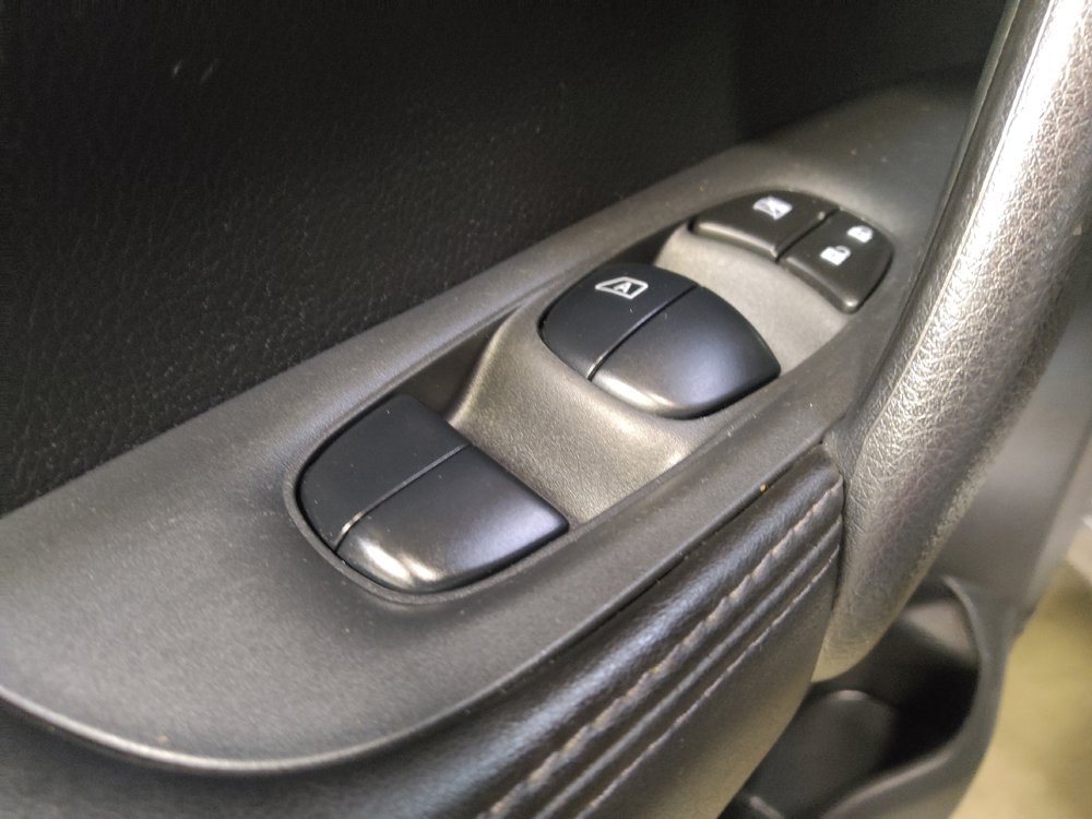 Used 2022 Nissan Rogue Sport S AWD/4WD image 27