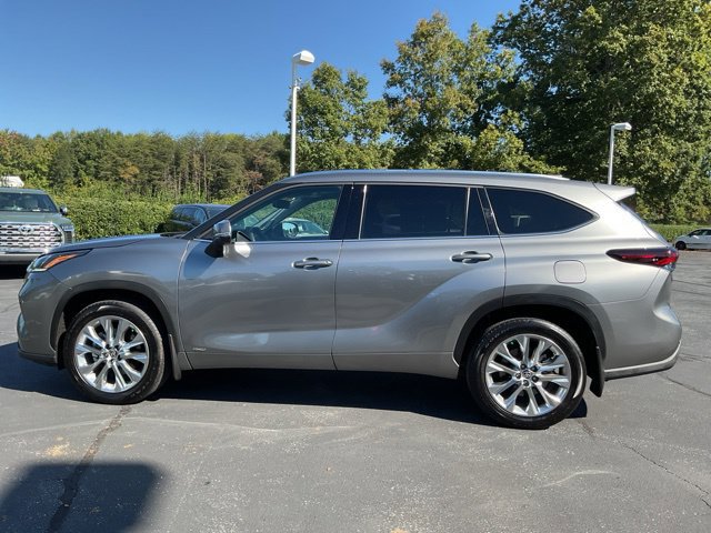 Used 2026 Toyota Highlander Limited AWD/4WD image 14
