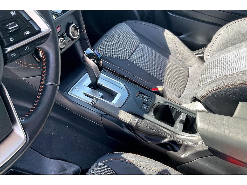 Used 2020 Subaru Crosstrek 2.0i Premium w/ Moonroof Package 1 AWD/4WD image 19
