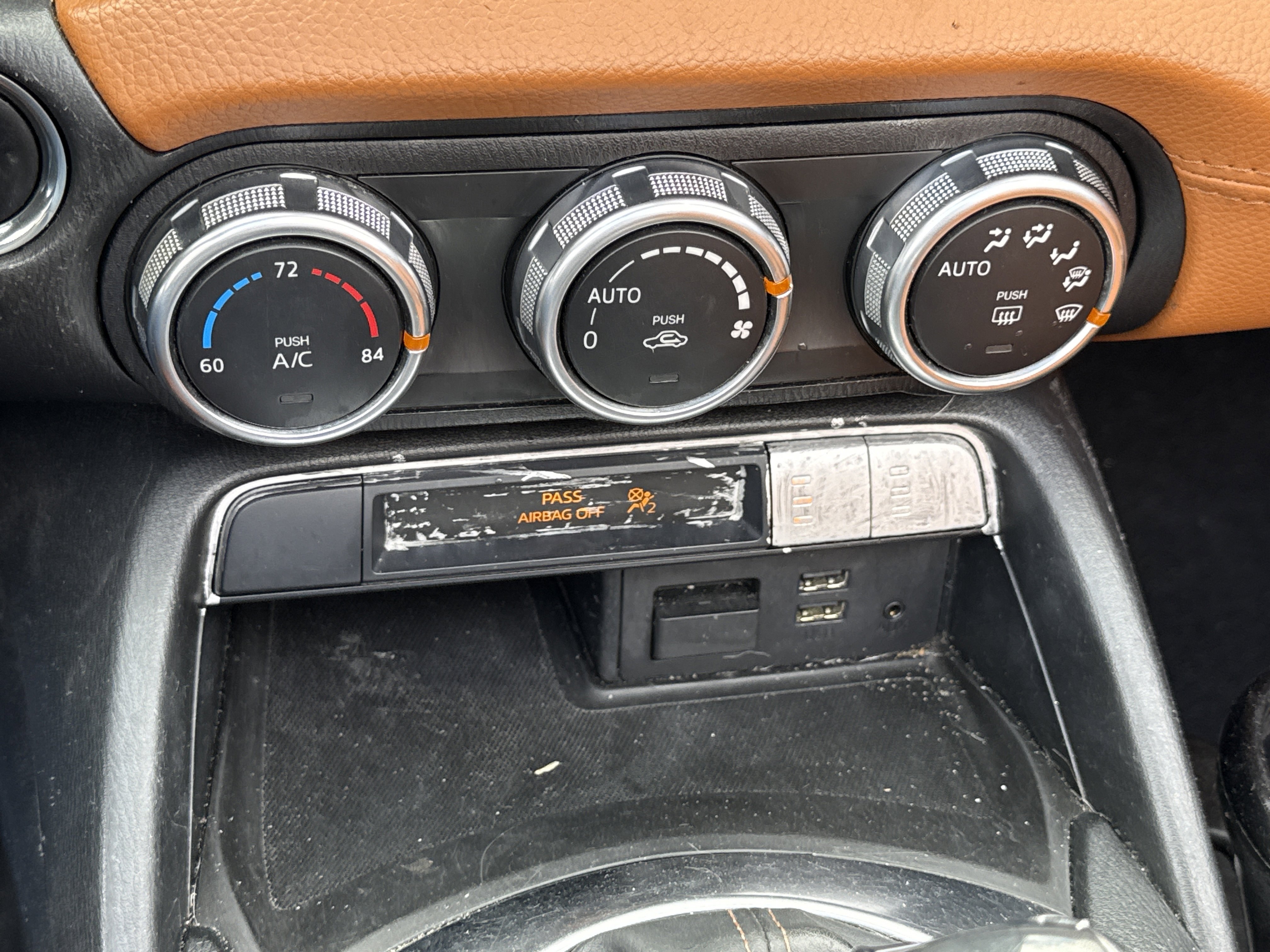 Used 2019 FIAT 124 Spider Lusso w/ Convenience Group image 17