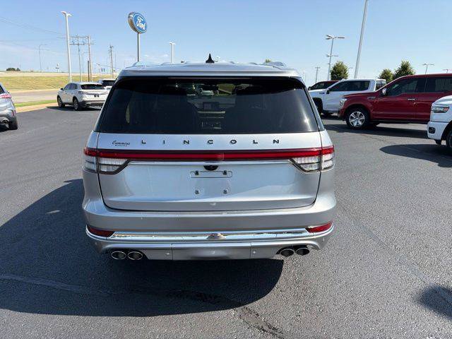 Used 2021 Lincoln Aviator Black Label w/ Class IV Trailer Tow Package AWD/4WD image 5