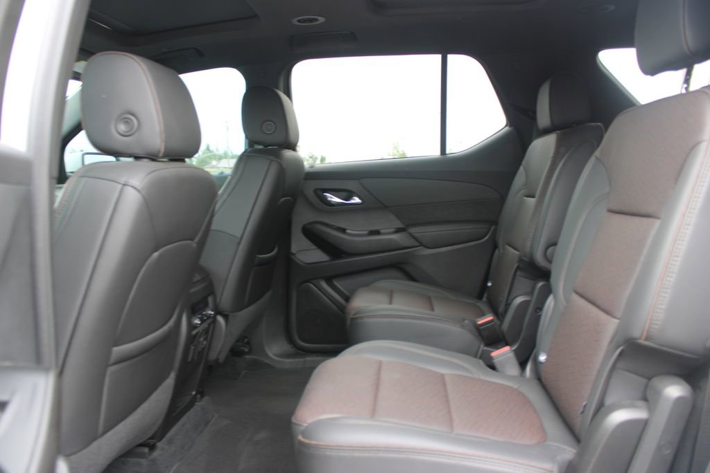 Used 2023 Chevrolet Traverse High Country AWD/4WD image 18