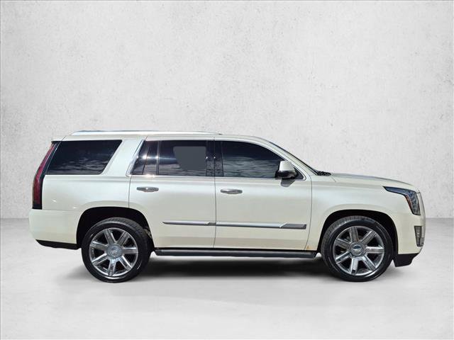 Used 2015 Cadillac Escalade Premium AWD/4WD image 4