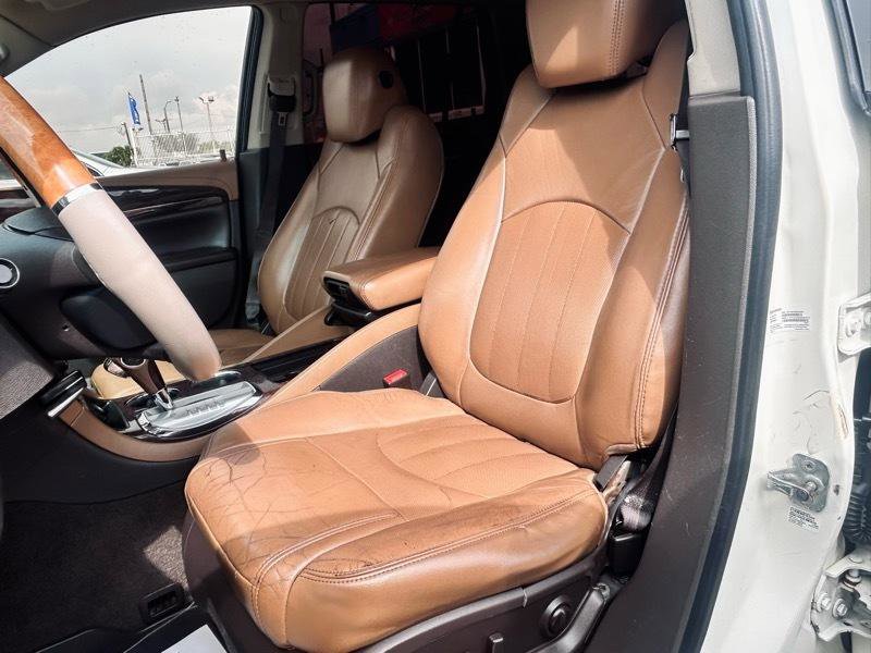 Used 2014 Buick Enclave Leather w/ Trailering Provision Package FWD image 10