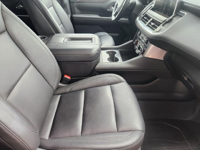 Used 2024 Chevrolet Tahoe Z71 w/ Luxury Package AWD/4WD image 13