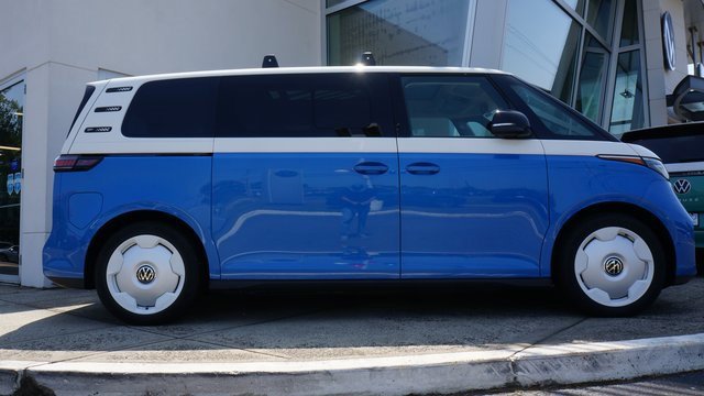 New 2025 Volkswagen ID. Buzz 1st Edition image 6