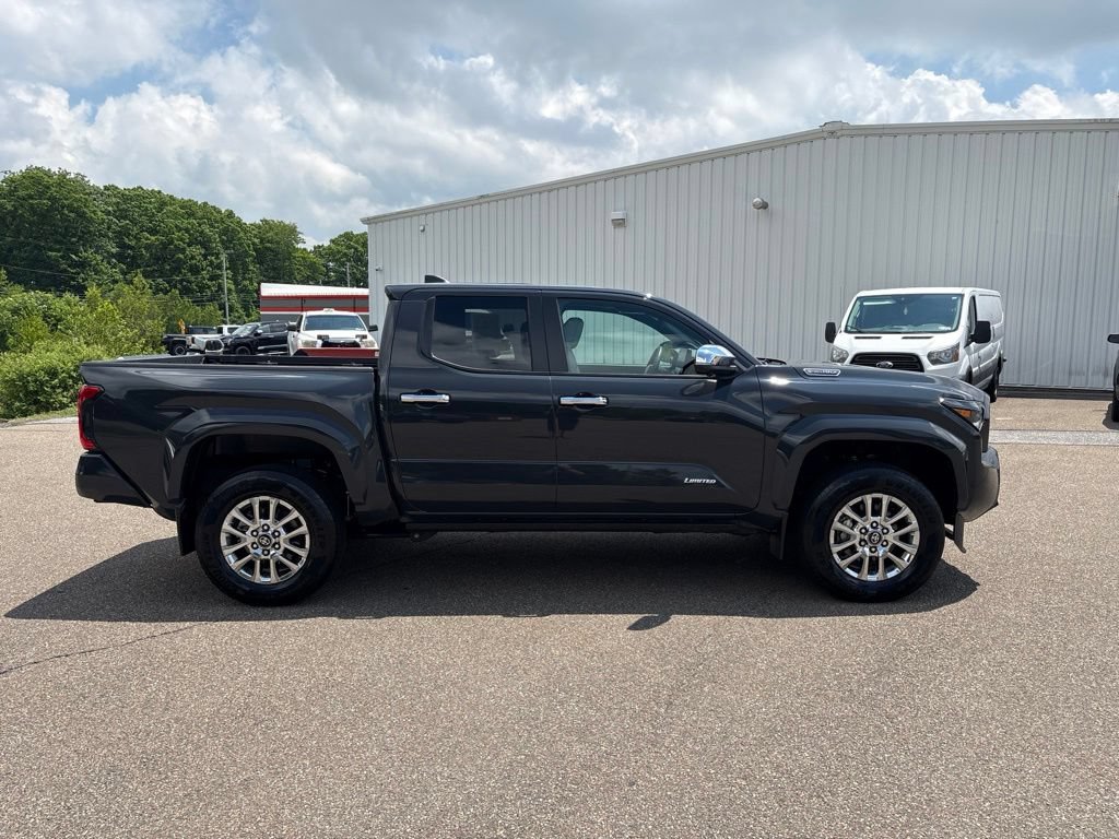 Certified 2025 Toyota Tacoma Limited AWD/4WD image 8