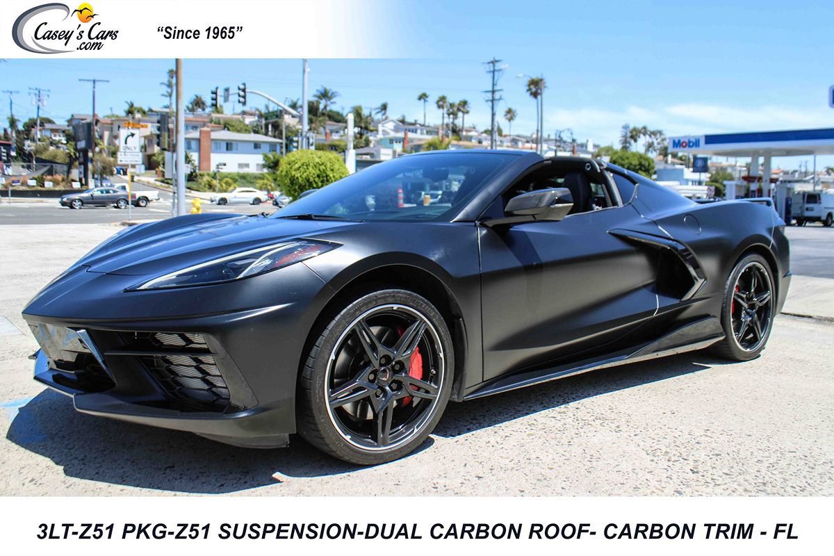Used 2021 Chevrolet Corvette Stingray Premium Cpe w/ Z51 Performance Package RWD image 1