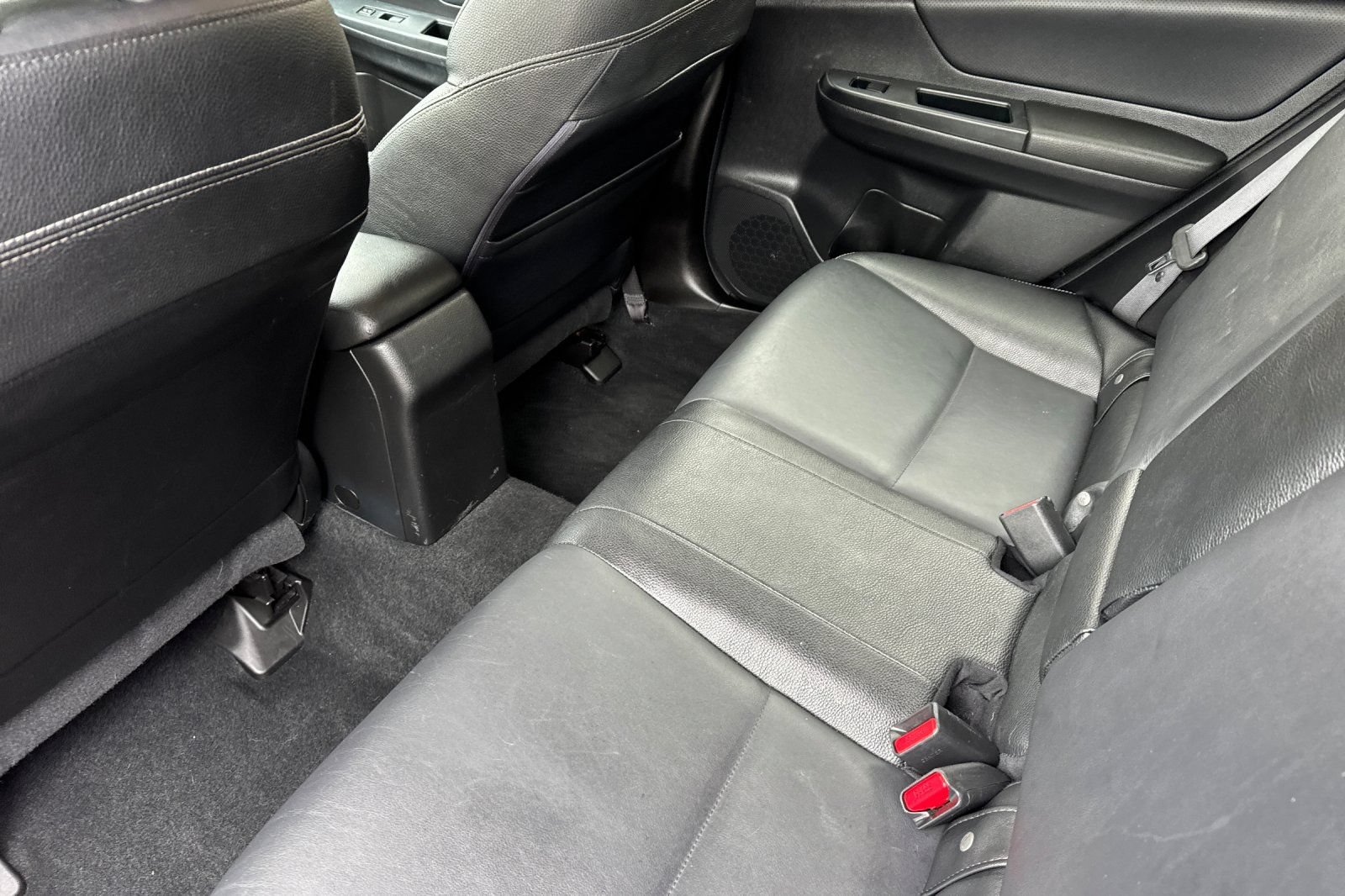 Used 2014 Subaru Impreza 2.0i Limited w/ Popular Package #1 AWD/4WD image 11