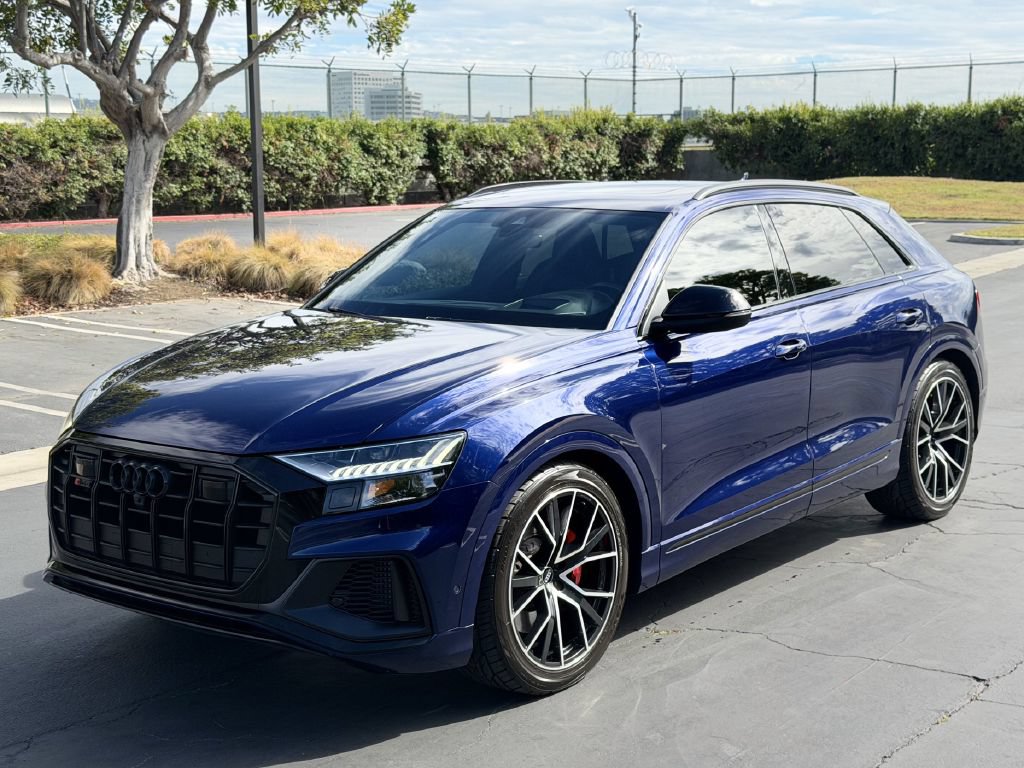Used 2020 Audi SQ8 Prestige w/ Prestige Package AWD/4WD image 2