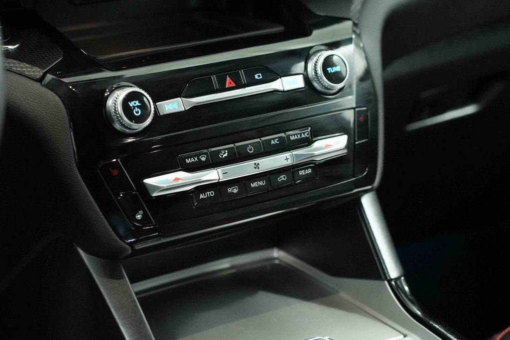 Used 2023 Ford Explorer ST-Line image 23