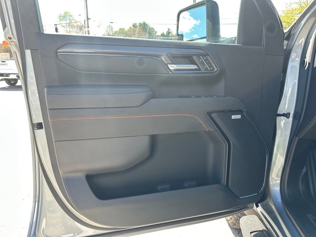 New 2026 GMC Sierra 3500 AT4 w/ AT4 Premium Plus Package AWD/4WD image 10