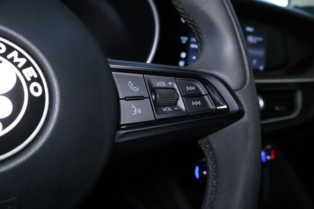 Used 2021 Alfa Romeo Stelvio Ti image 25