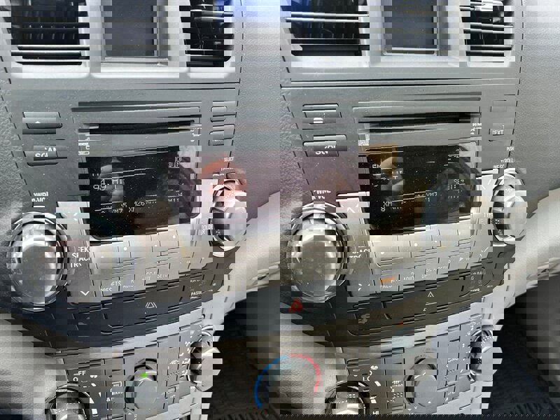 Used 2011 Toyota Highlander SE image 33