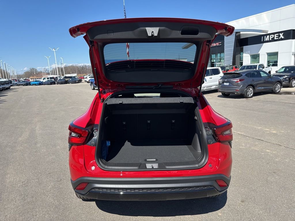 New 2026 Chevrolet Trax RS w/ Sunroof Package image 28