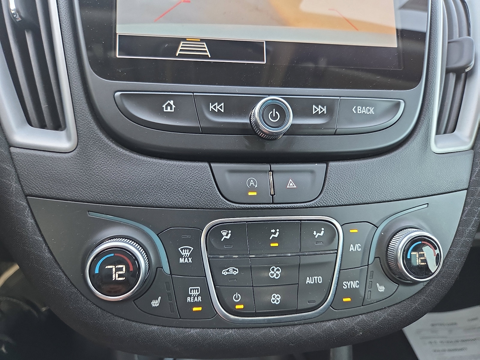 Used 2024 Chevrolet Malibu LT image 14