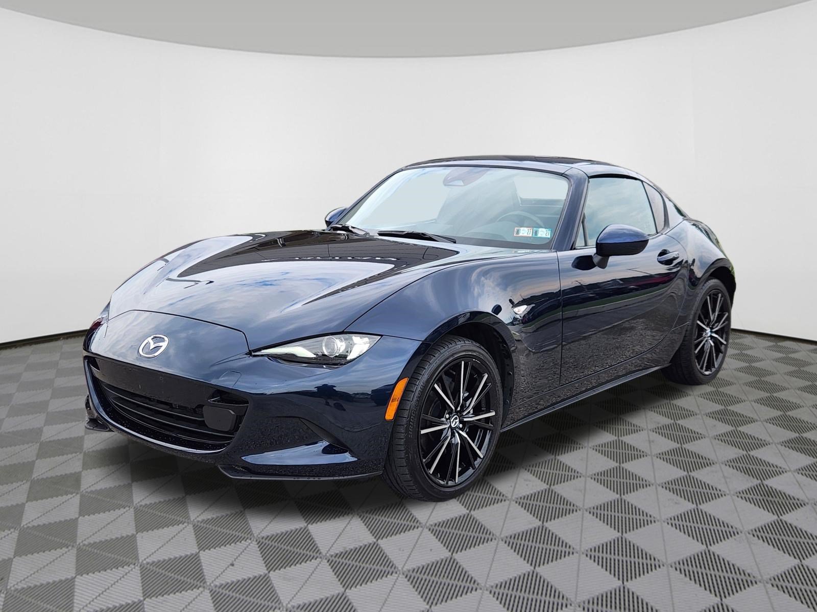 Used 2025 MAZDA MX-5 Miata RF Grand Touring RWD image 2