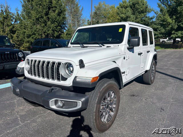Used 2025 Jeep Wrangler Unlimited Sahara AWD/4WD image 1