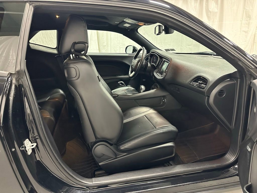 Used 2017 Dodge Challenger GT w/ Driver Convenience Group AWD/4WD image 44