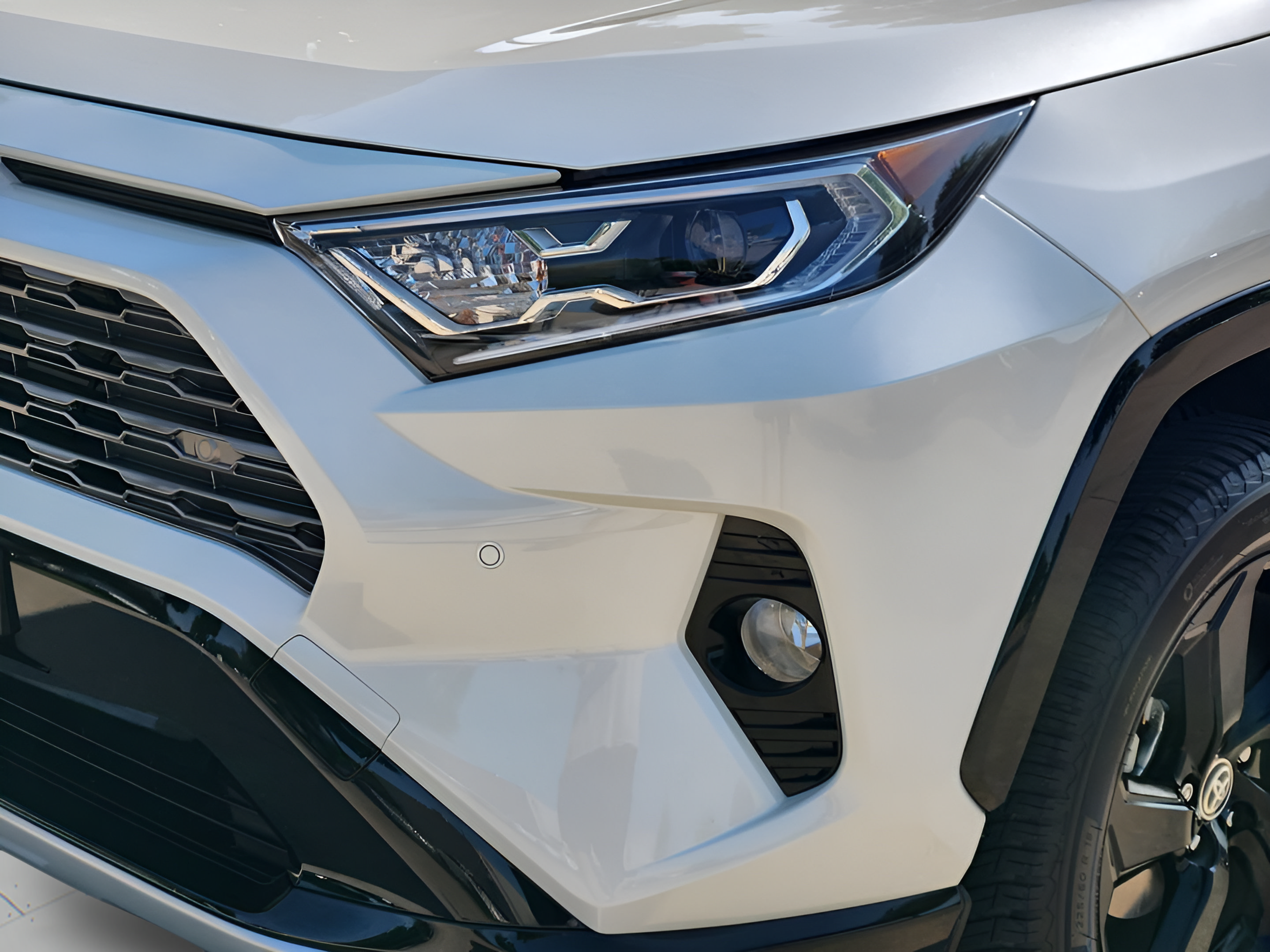 Used 2021 Toyota RAV4 XSE AWD/4WD image 36