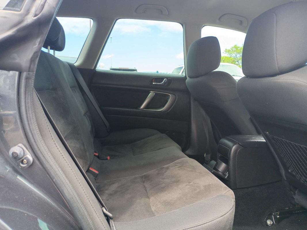 Used 2009 Subaru Outback 2.5i Special Edition AWD/4WD image 15