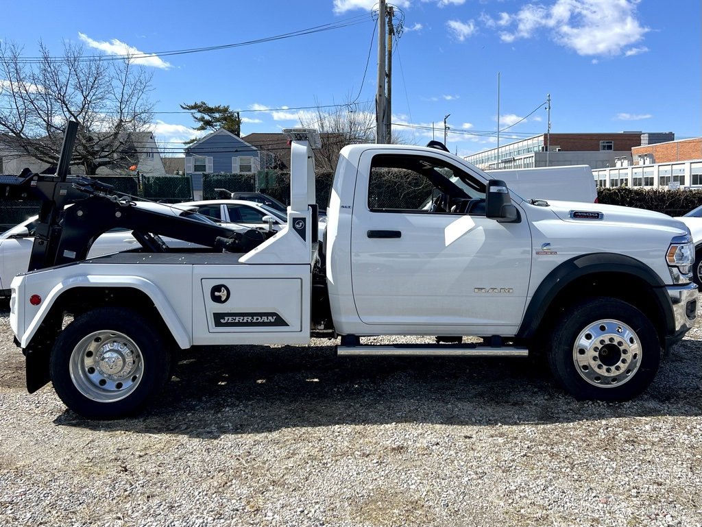 New 2024 RAM 4500 SLT w/ Quick Order Package 2YG SLT image 8