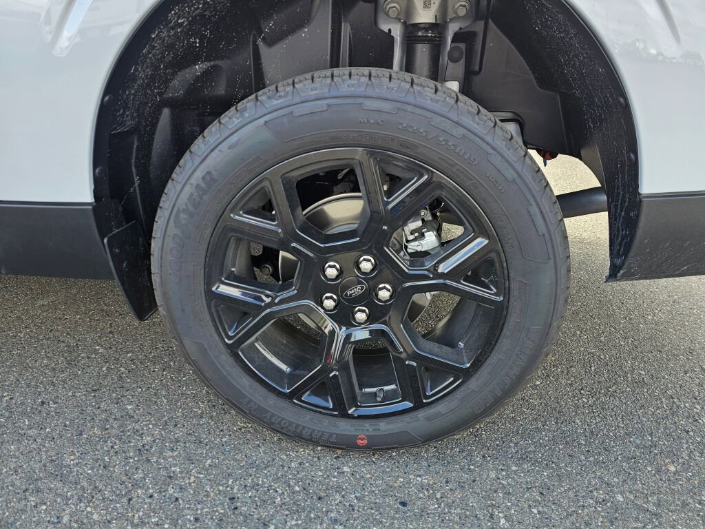 New 2025 Ford Maverick XLT w/ XLT Luxury Package image 6