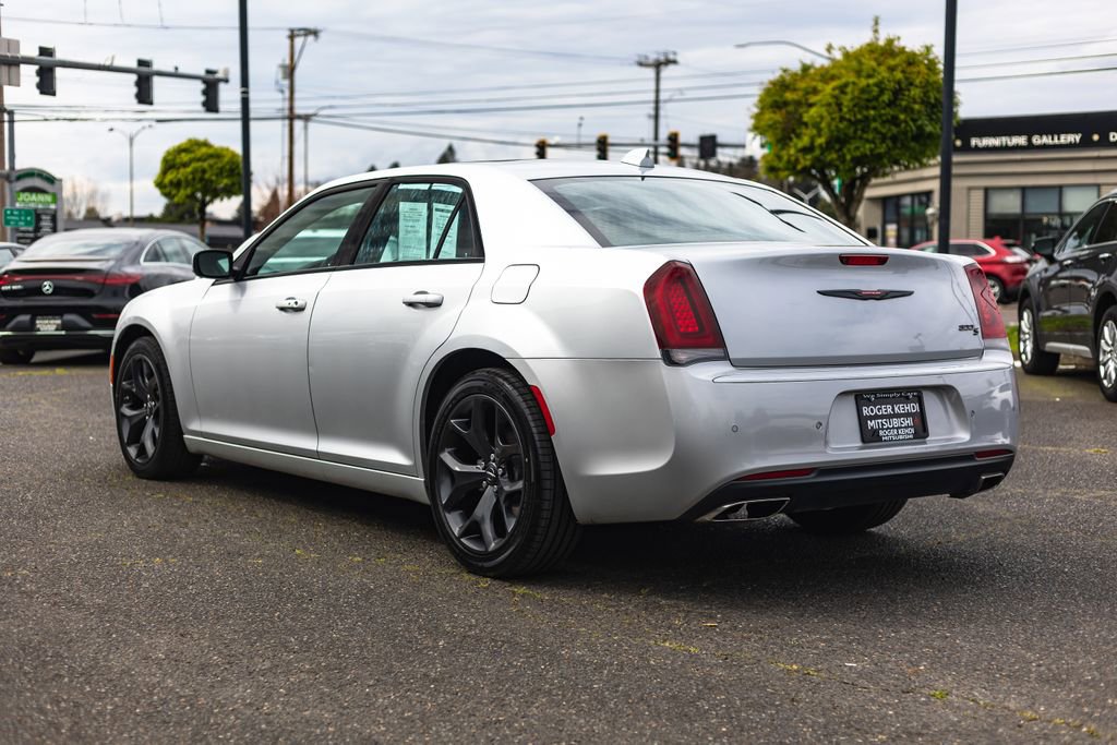 Used 2023 Chrysler 300 S RWD image 11