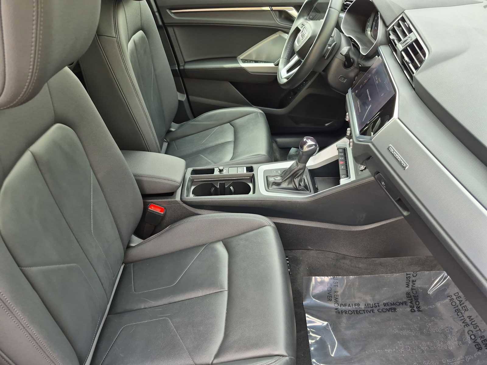 Used 2022 Audi Q3 2.0T Premium w/ Convenience Package AWD/4WD image 18