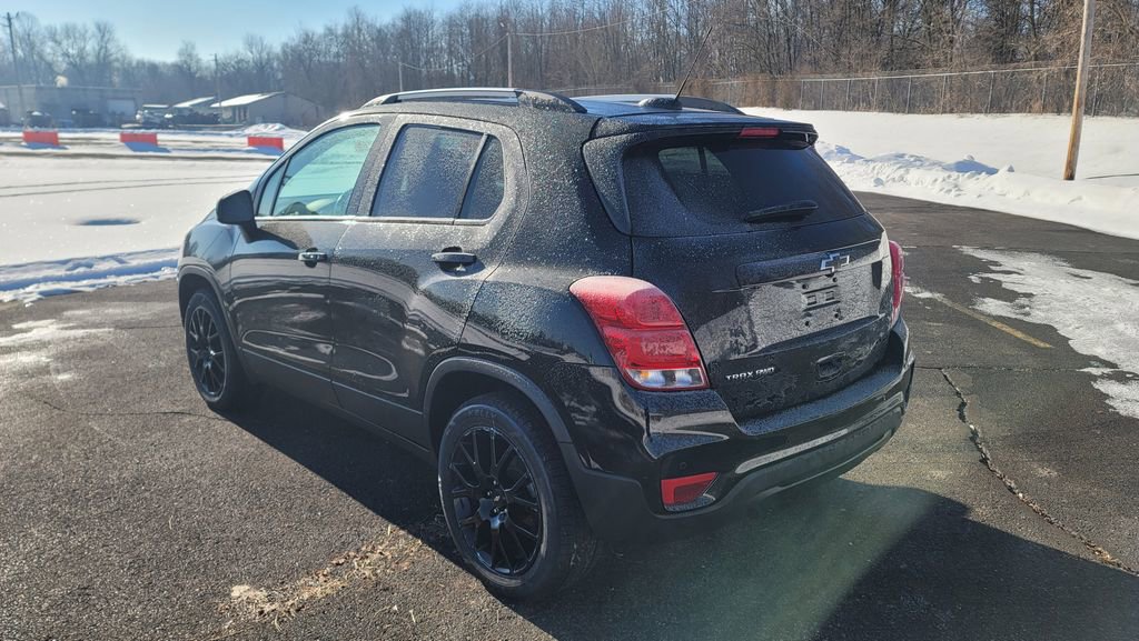 Used 2022 Chevrolet Trax LT w/ Driver Confidence Package image 9