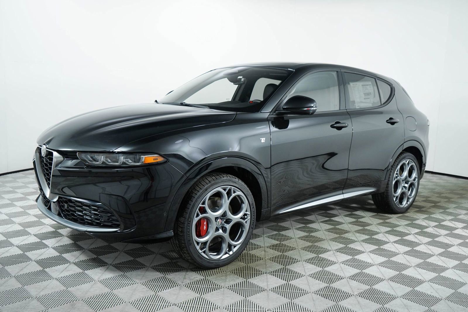 New 2024 Alfa Romeo Tonale Ti w/ Active Assist Package image 3