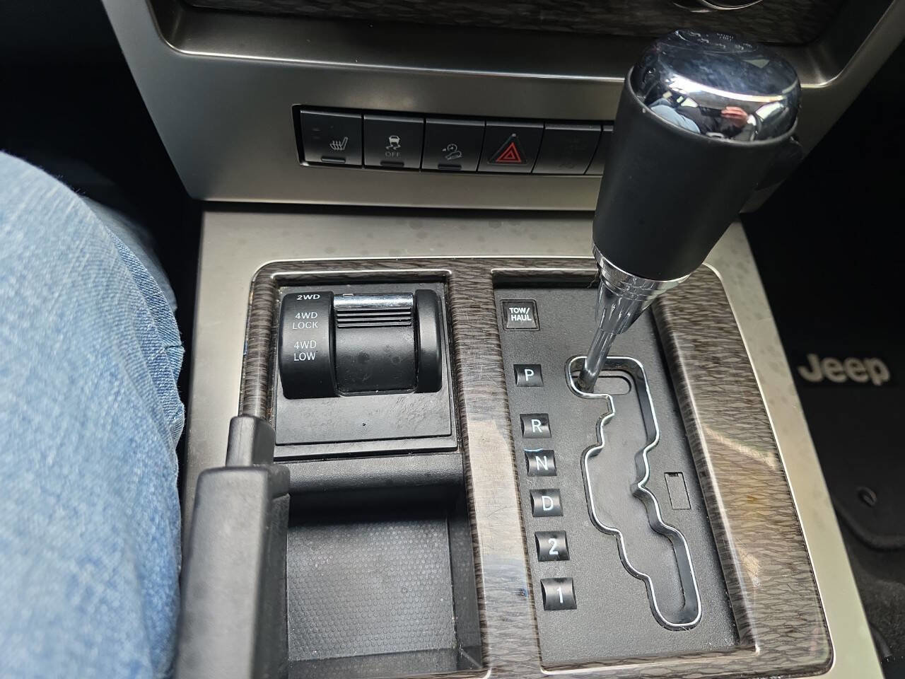 Used 2011 Jeep Liberty Limited image 17
