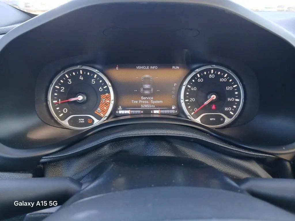 Used 2020 Jeep Renegade Limited w/ LED Lighting Group image 28