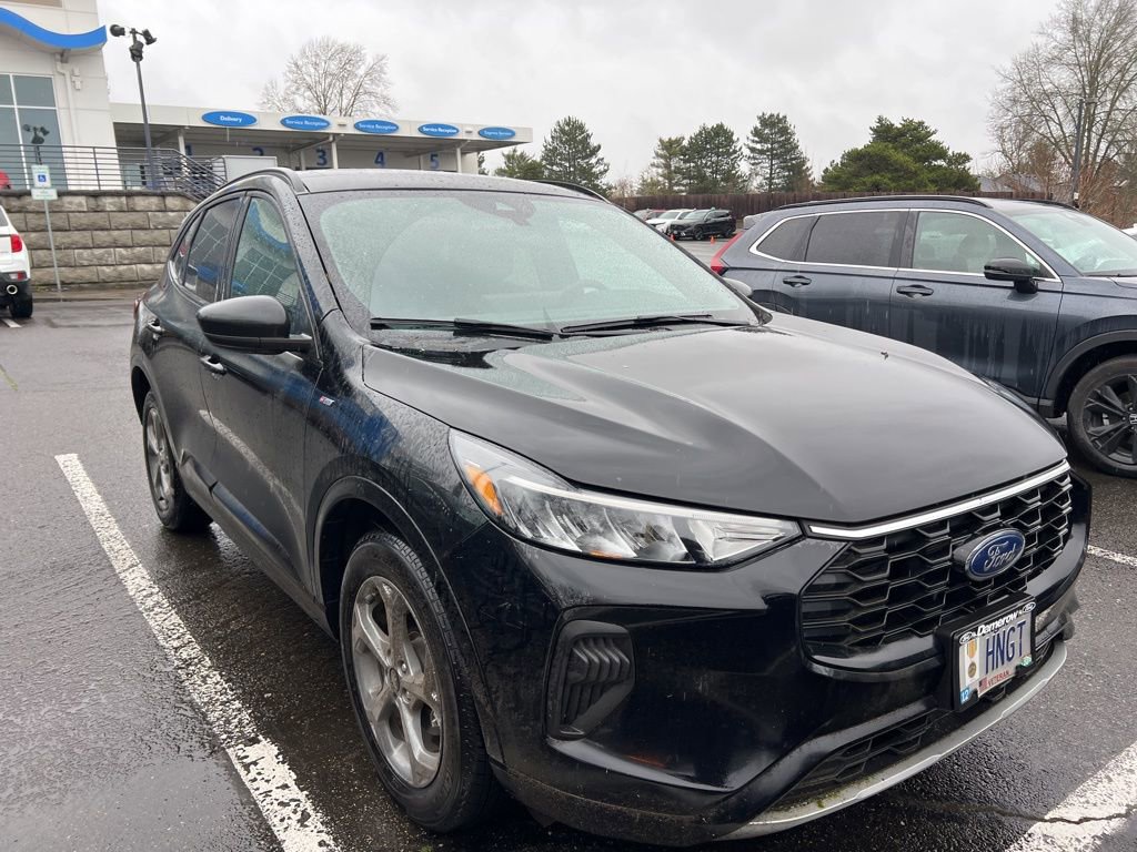 Used 2023 Ford Escape ST-Line w/ Tech Pack #1 image 3