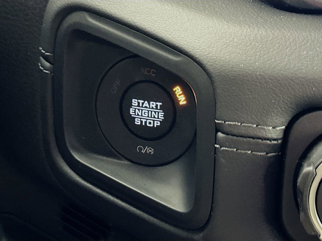 New 2026 Jeep Gladiator Sport AWD/4WD image 19