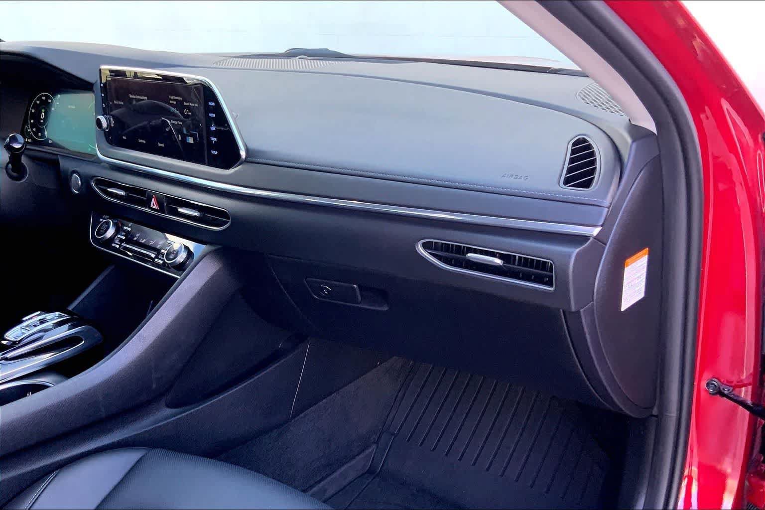 Used 2021 Hyundai Sonata Limited FWD image 23