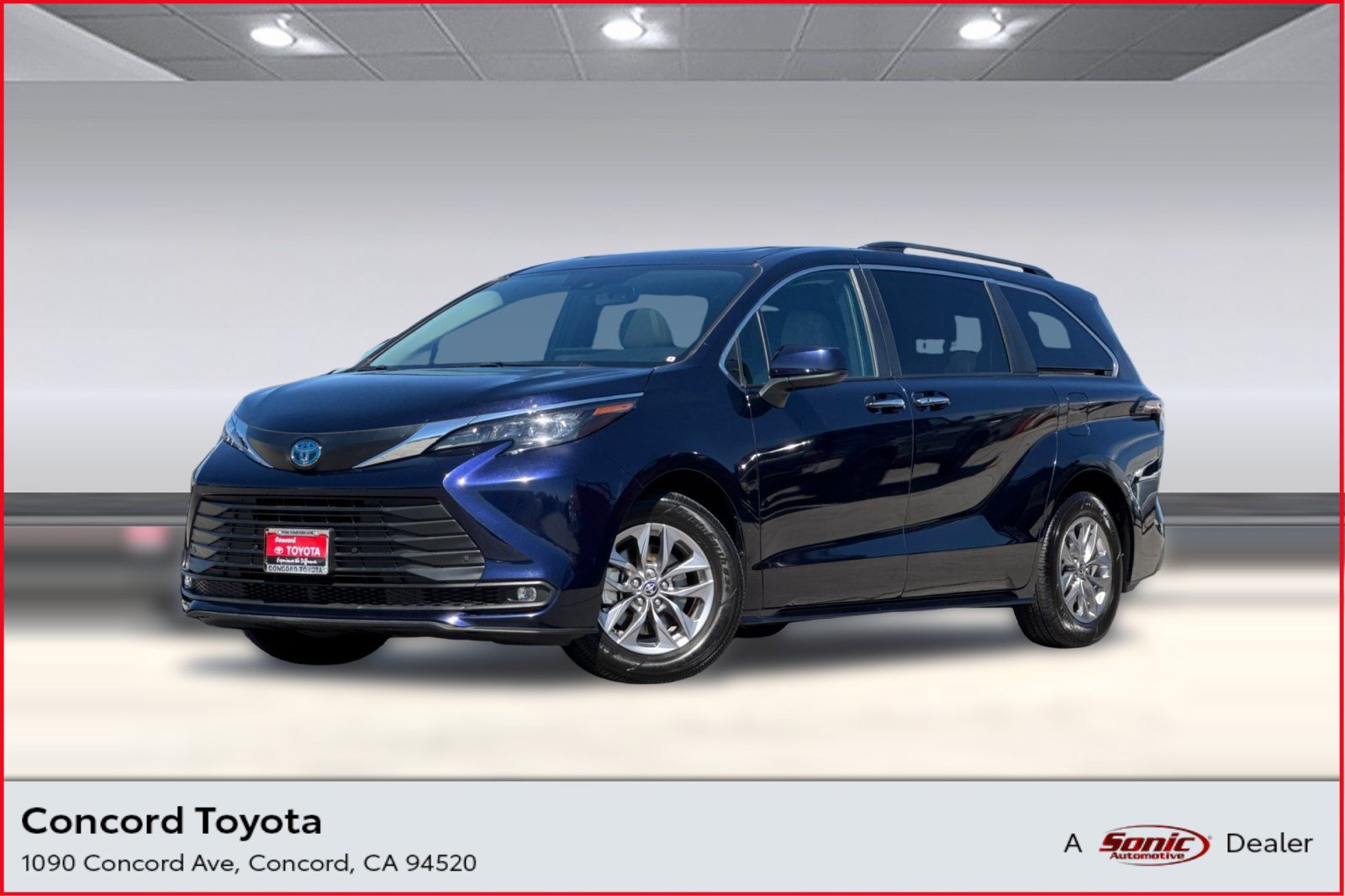 Used 2025 Toyota Sienna XLE