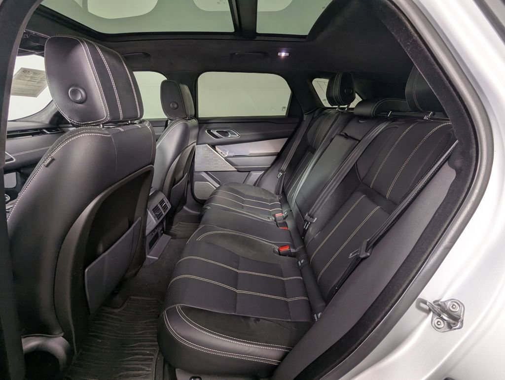Used 2020 Land Rover Range Rover Velar R-Dynamic S image 19