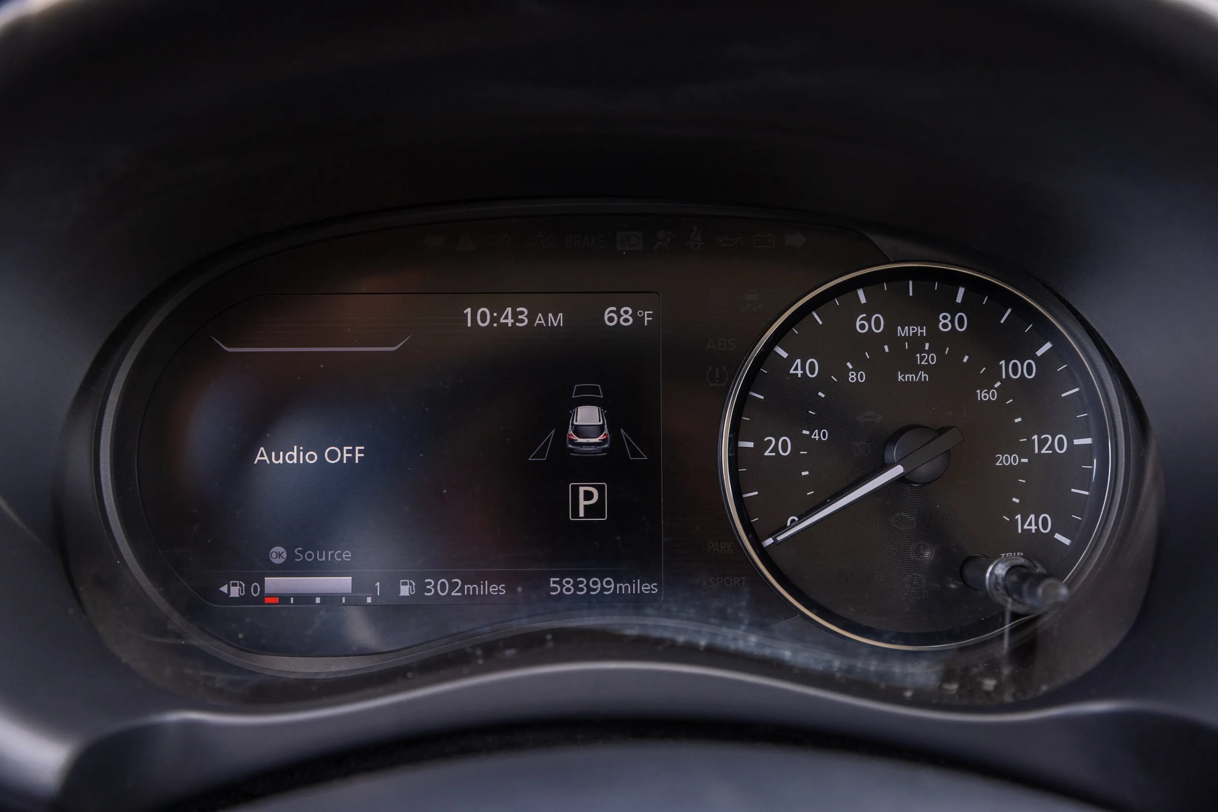 Used 2024 Nissan Kicks SR FWD image 14