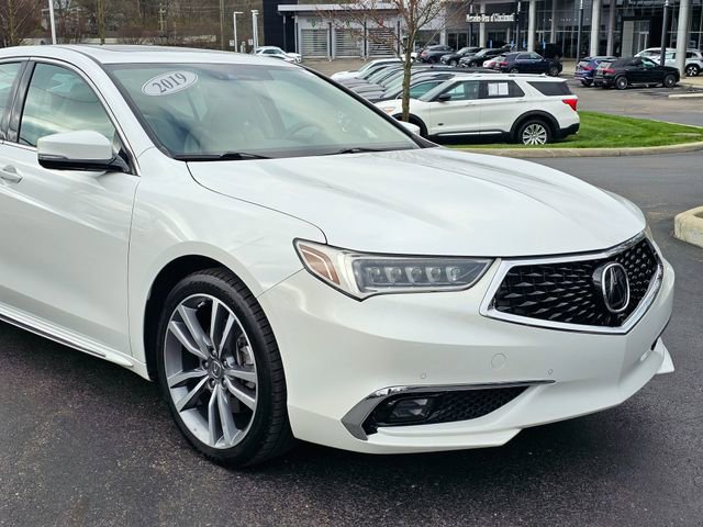 Used 2019 Acura TLX V6 SH-AWD w/ Advance Package image 2
