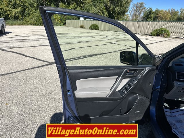 Used 2016 Subaru Forester 2.5i Touring w/ Popular Package #2 AWD/4WD image 9