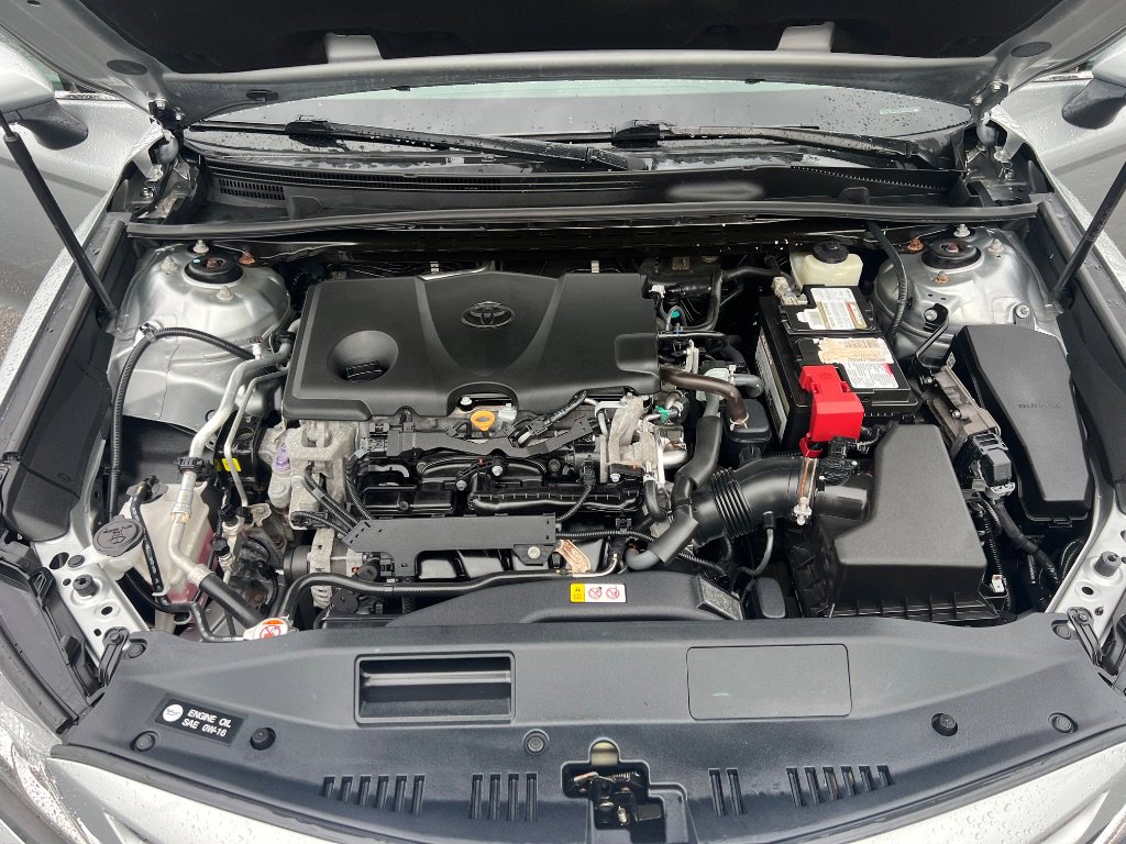 Used 2018 Toyota Camry SE FWD image 14