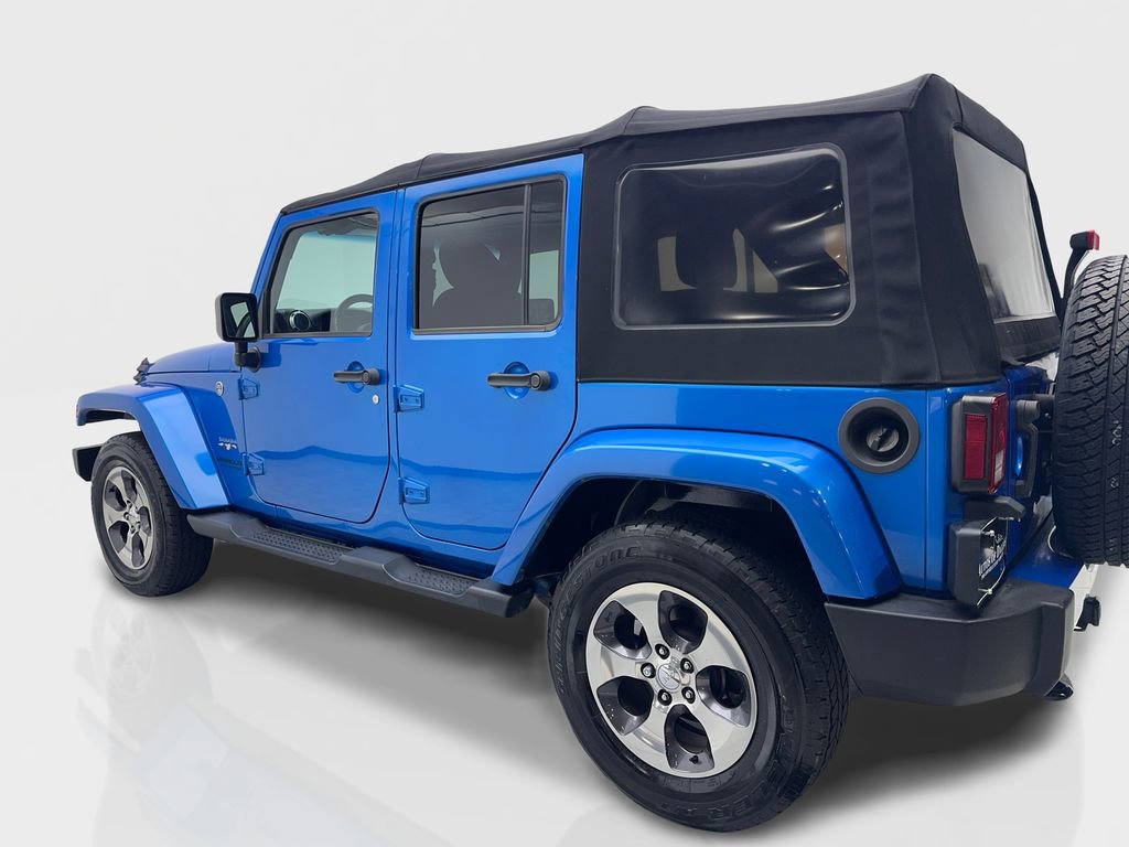 Used 2016 Jeep Wrangler Unlimited Sahara w/ Max Tow Package image 14