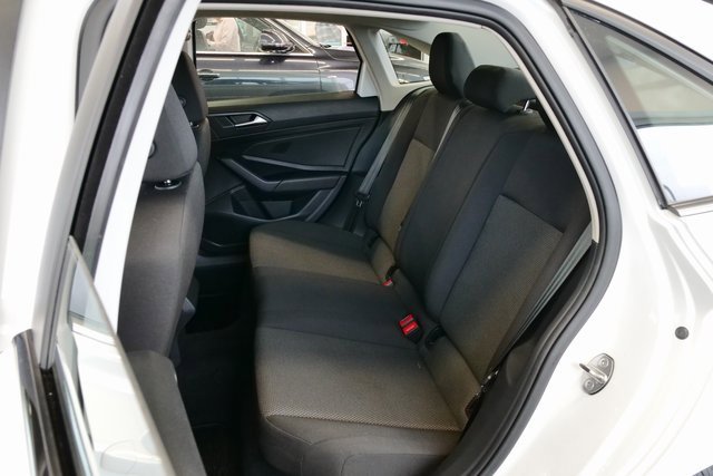 Used 2019 Volkswagen Jetta S image 12