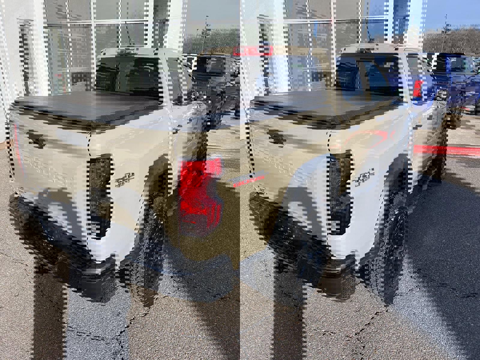 Used 2024 Chevrolet Colorado Trail Boss w/ Technology Package image 16